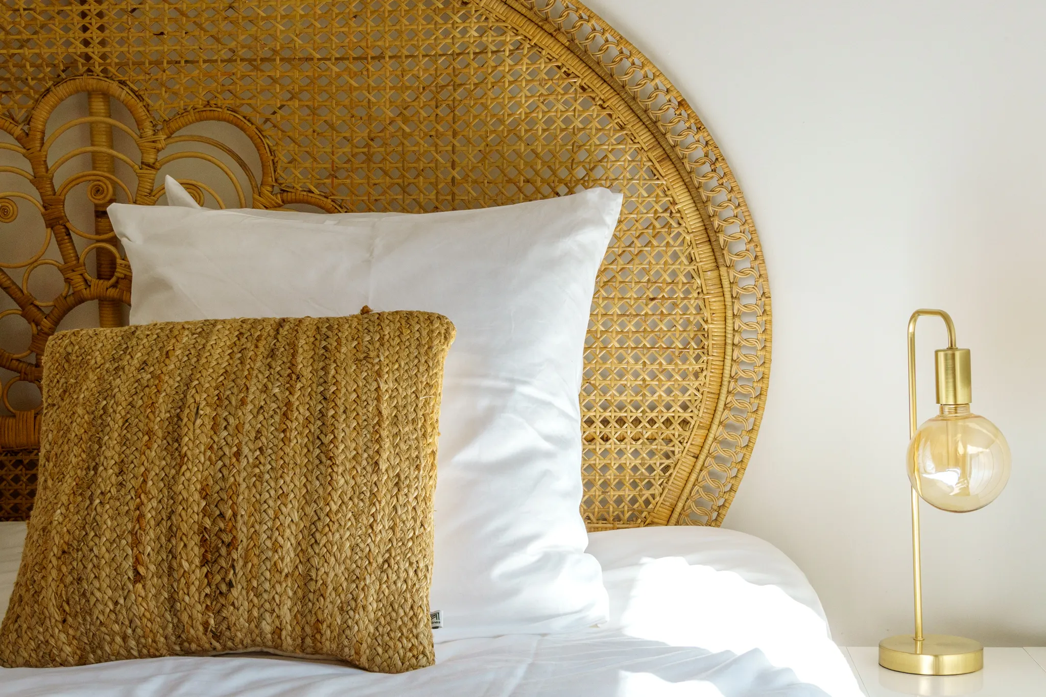 Tête de lit osier, ambiance feutree